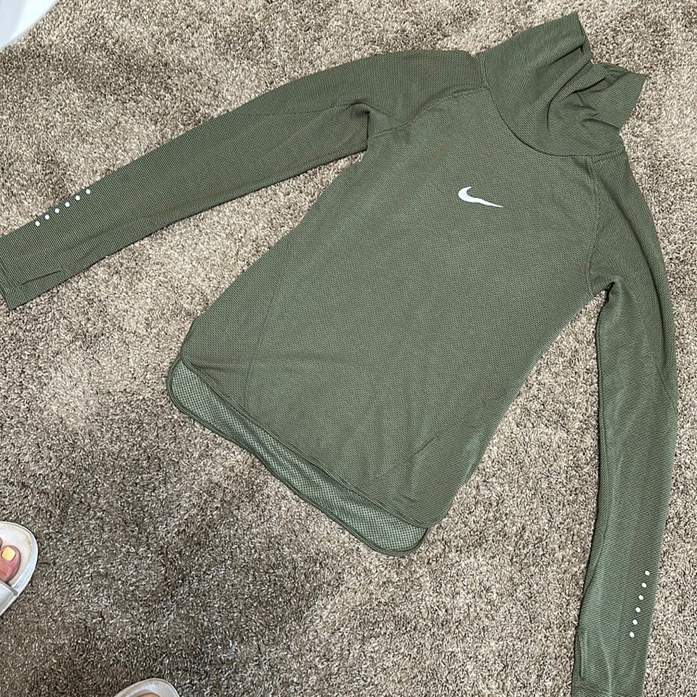 Nike Pull Over - image 1